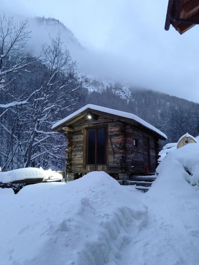Bed and Breakfast Nuit A Pleiney Saint-Rhemy-En-Bosses Esterno foto