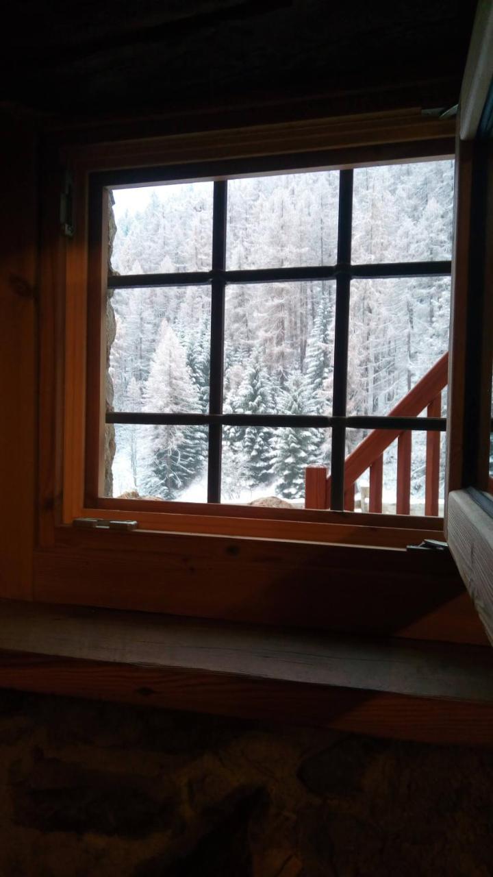 Bed and Breakfast Nuit A Pleiney Saint-Rhemy-En-Bosses Esterno foto