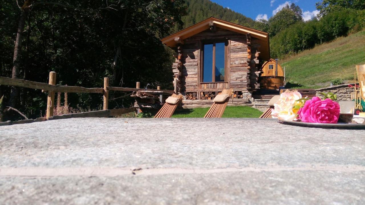 Bed and Breakfast Nuit A Pleiney Saint-Rhemy-En-Bosses Esterno foto