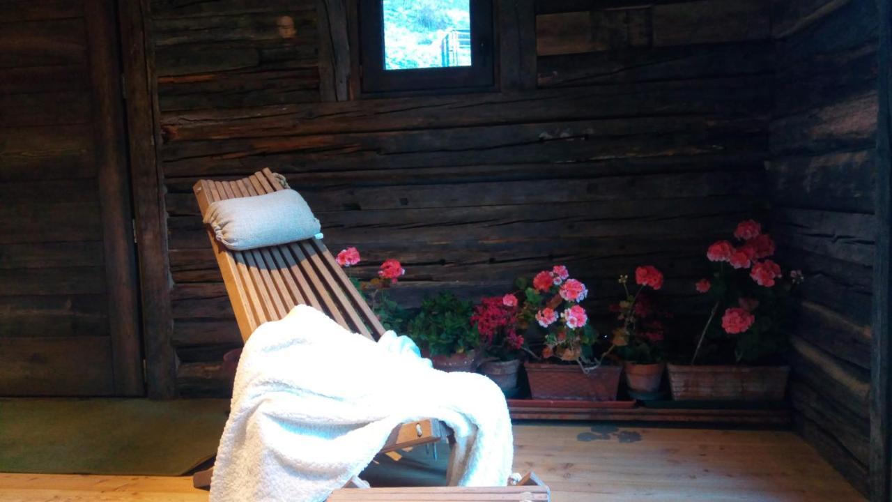 Bed and Breakfast Nuit A Pleiney Saint-Rhemy-En-Bosses Esterno foto