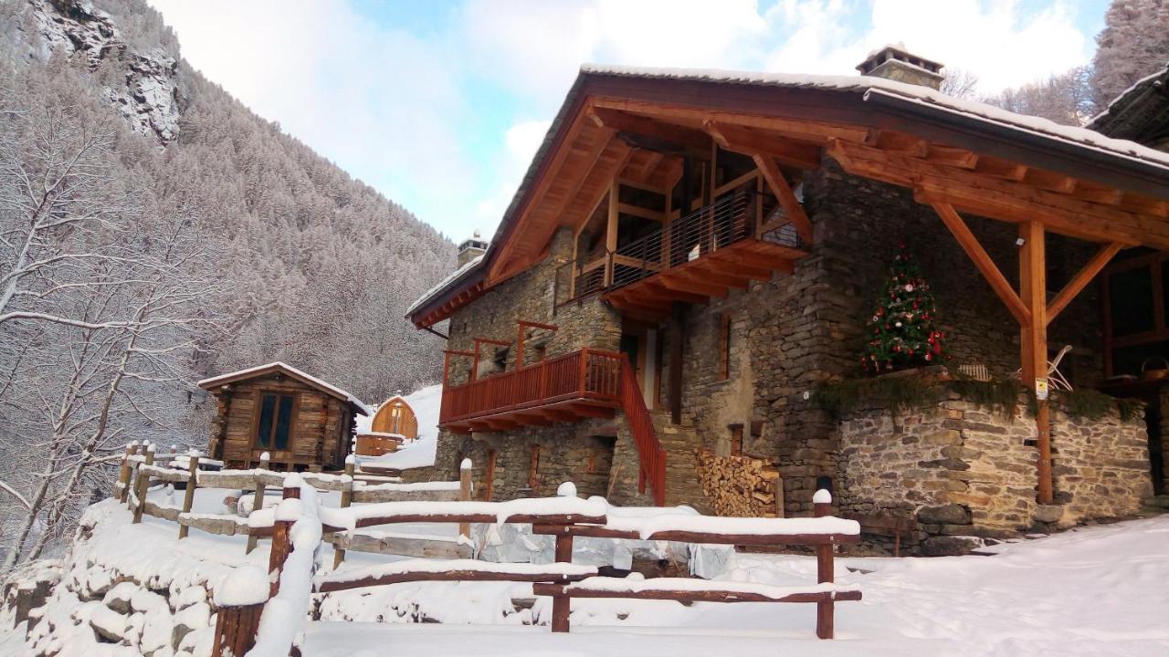 Bed and Breakfast Nuit A Pleiney Saint-Rhemy-En-Bosses Esterno foto